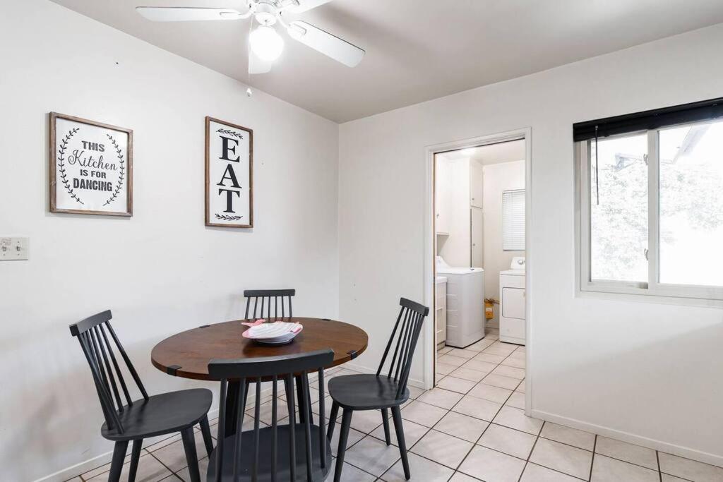 Casa Italia -2Br- Free Driveway Parking For 2 Cars Apartment San Diego Bagian luar foto
