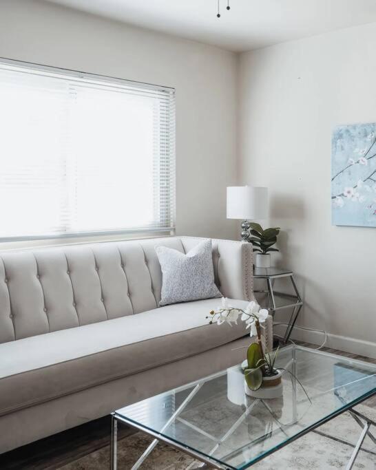 Casa Italia -2Br- Free Driveway Parking For 2 Cars Apartment San Diego Bagian luar foto