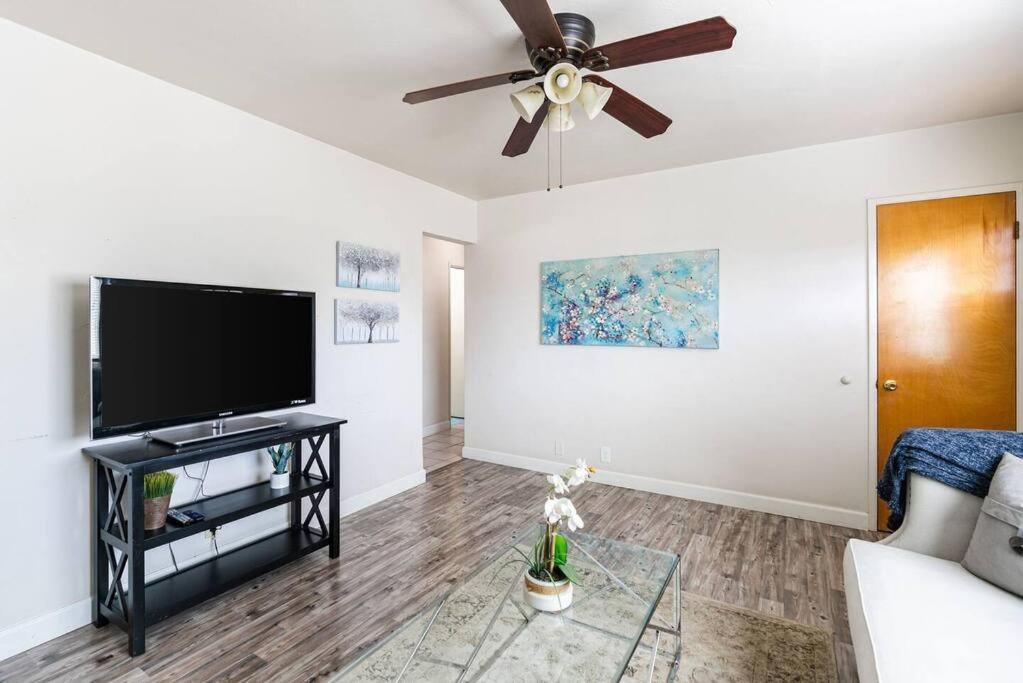 Casa Italia -2Br- Free Driveway Parking For 2 Cars Apartment San Diego Bagian luar foto
