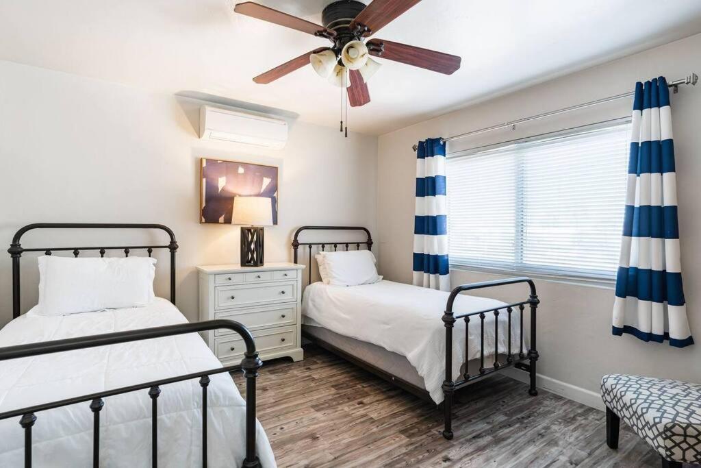 Casa Italia -2Br- Free Driveway Parking For 2 Cars Apartment San Diego Bagian luar foto